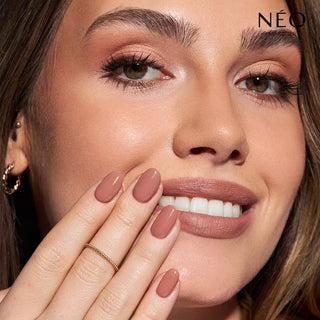 Long-Lasting Liquid Lipstick: 01 Never Ending Style