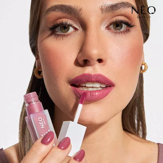 Long-Lasting Liquid Lipstick: 04 Continous Smile